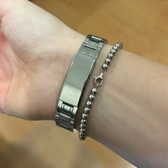 Ladies TFX watch by Bulova, stainless steel. - Picture 5 of 6